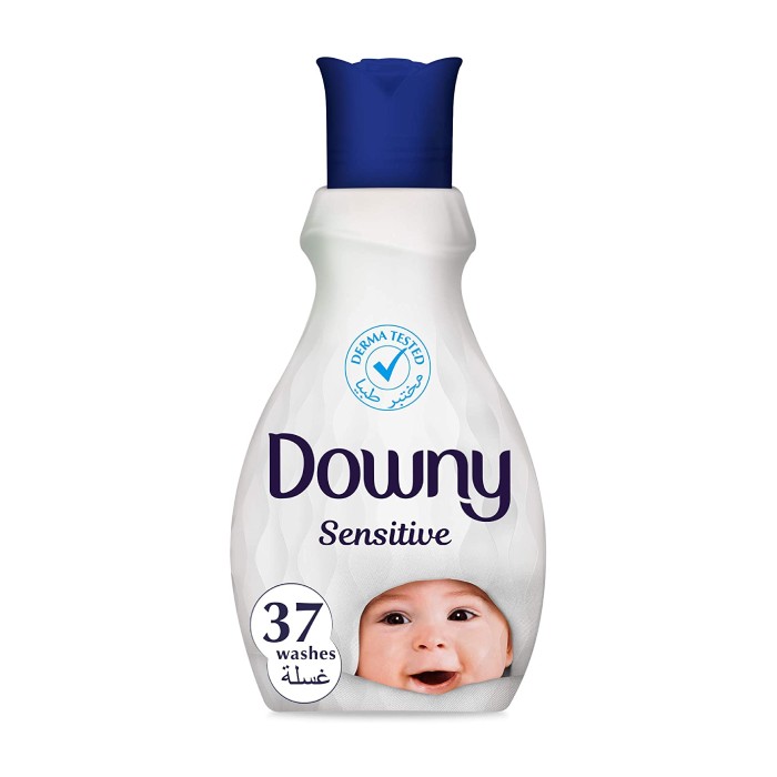 Downy Concentrate Fabric Softener Sensitive White 1.5L